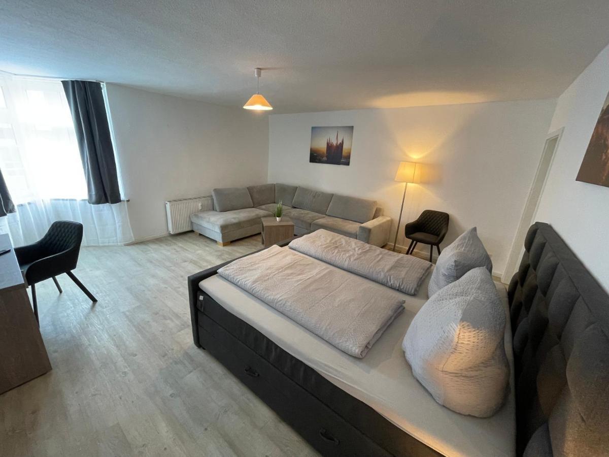 Semlow Appartements シュトラールズント エクステリア 写真